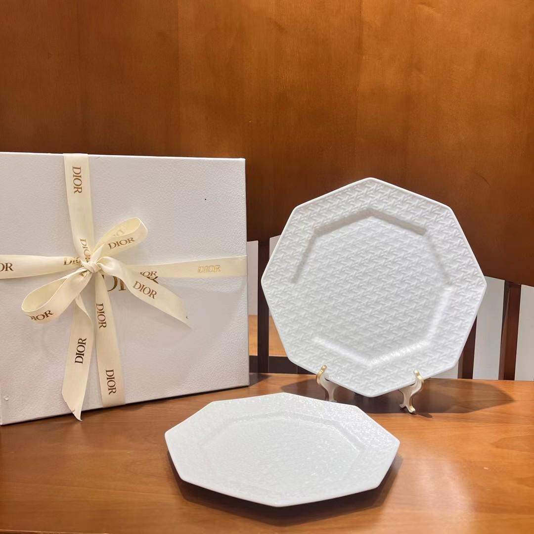 Dior White set of two Plates - octagon  